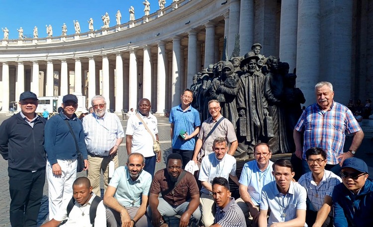 Immagine correlata a Session Religieux Frères à Rome