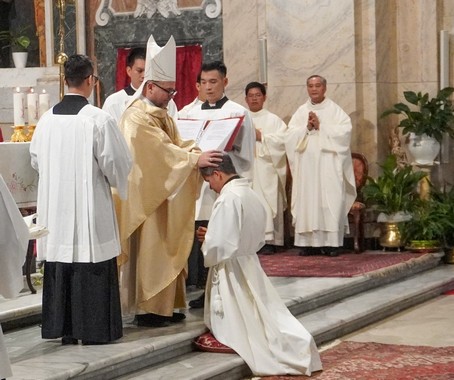 Immagine correlata a Ordination diaconale du frère Dominique NGUYEN Van Tho